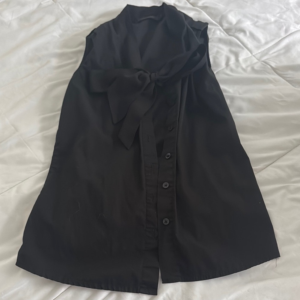 The Limited Black Sleeveless Top